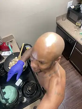 SexxyreddMale online show from December 22, 7:21 pm