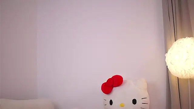 AvaShayy online show from September 12, 8:20 pm