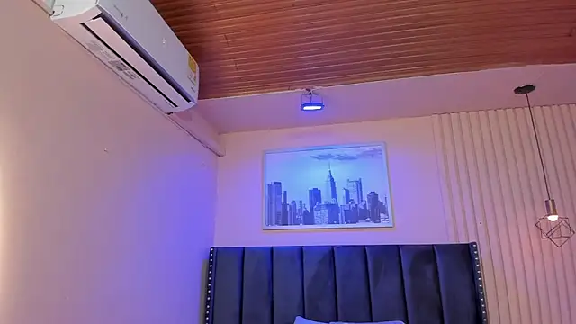 viiolett lee online show from September 23, 8:56 pm