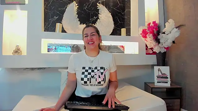 Cinthya mjs online show from October 17, 12:08 pm