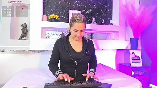 Cinthya mjs online show from February 28, 12:50 pm