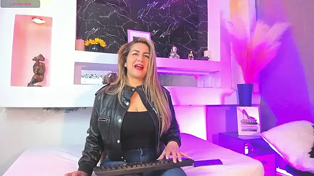 Cinthya mjs online show from March 5, 12:01 pm