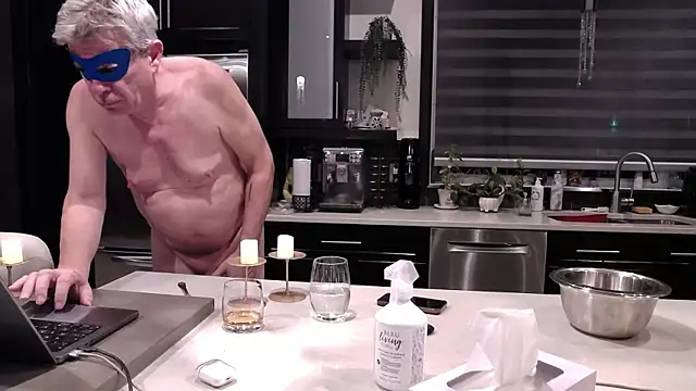 Toy-Daddy online show from September 28, 11:21 pm