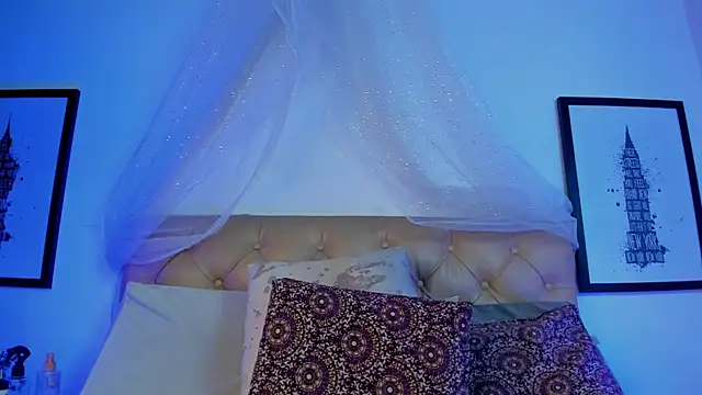 Redpandaa  online show from December 7, 8:11 am