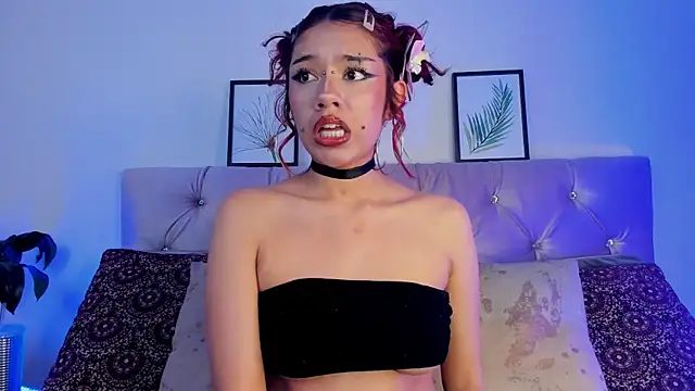 Redpandaa  online show from February 6, 11:10 am