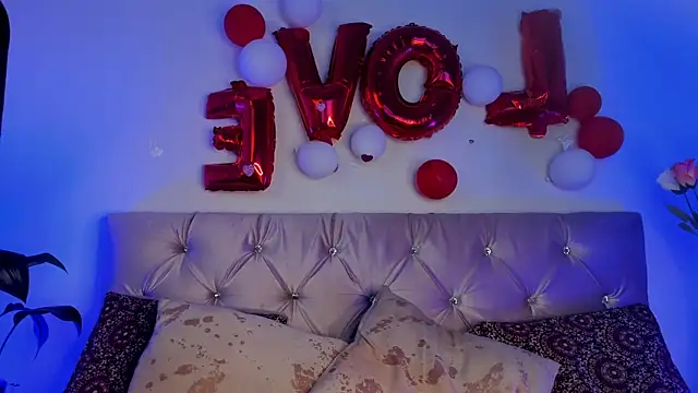 Redpandaa  online show from March 4, 6:37 am