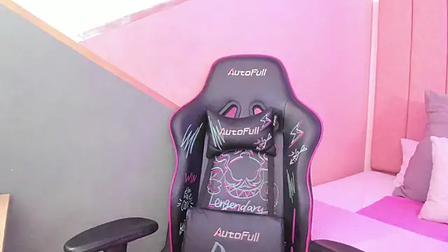 lilith noahh online show from January 17, 3:34 am