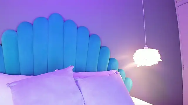 CaitlynCouper online show from March 15, 11:17 pm