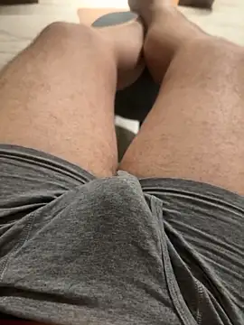 versatile guy01 online show from March 23, 6:01 pm