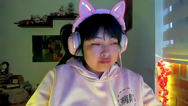 Shaddycute  online show from March 4, 11:16 am