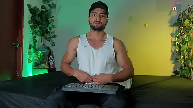 Snapshot of Jaxxon_ chatting on March 6, 4:17 pm Jaxxon online show from March 6, 4:17 pm