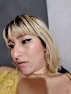 florecita9 online show from February 25, 11:44 pm