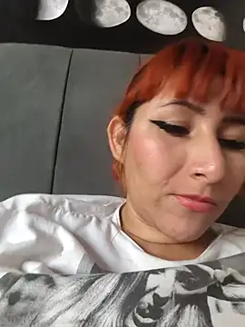 florecita9 online show from November 20, 5:34 pm