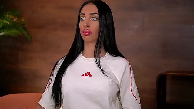 KairaAndrews online show from March 27, 7:35 pm