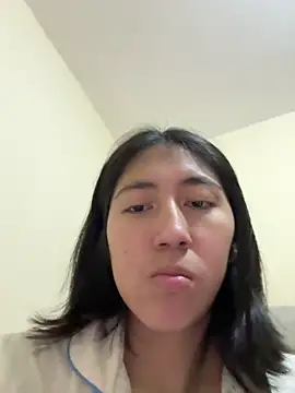 Snapshot of sarah12333 chatting on March 22, 7:39 pm sarah12333 online show from March 22, 7:39 pm