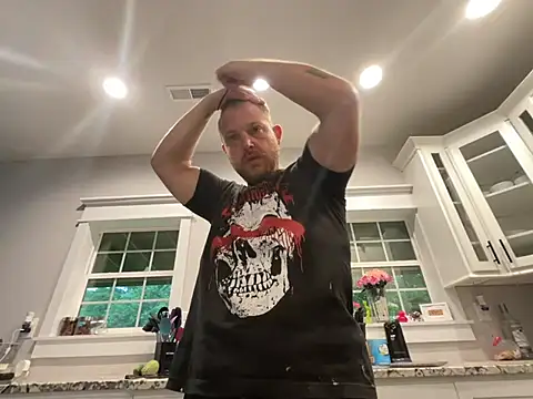 Mcpussypounder211 online show from June 27, 12:10 pm