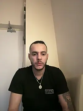 Snapshot of Alexandrupgixx chatting on December 25, 9:34 am Alexandrupgixx online show from December 25, 9:34 am