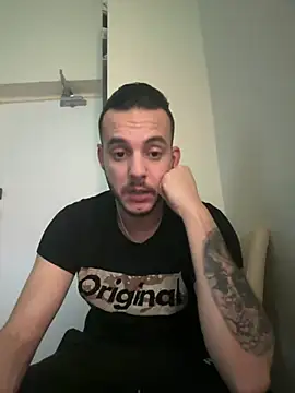 Snapshot of Alexandrupgixx chatting on December 30, 7:15 am Alexandrupgixx online show from December 30, 7:15 am