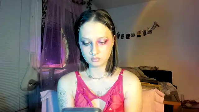 Jenny darling love online show from April 6, 7:48 pm