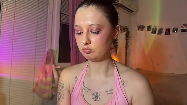 Snapshot of Jenny_darling_love chatting on July 14, 8:58 pm Jenny darling love online show from July 14, 8:58 pm