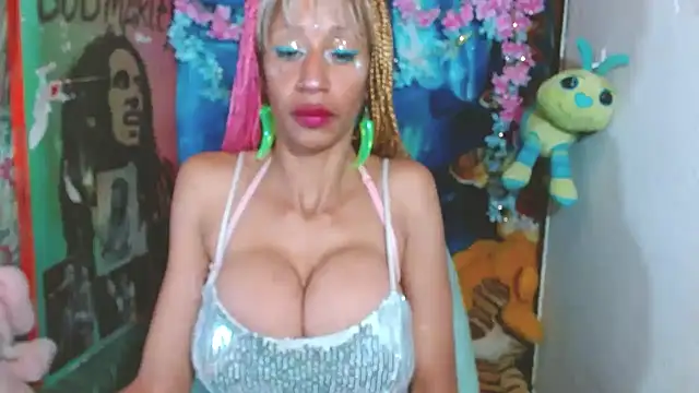 Raychel1111 online show from August 2, 12:14 pm