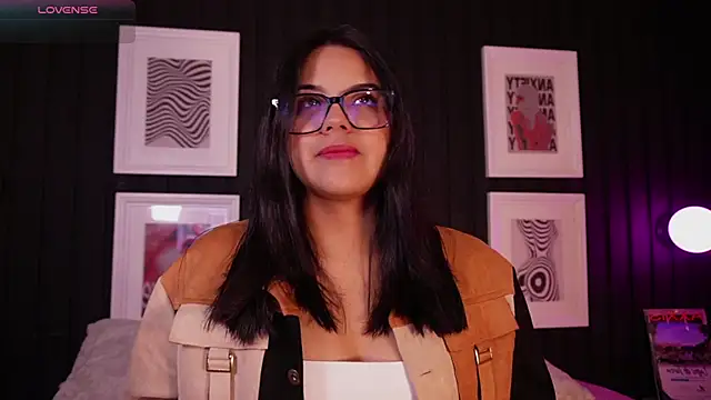 Sophia wilsonn  online show from March 10, 10:42 am