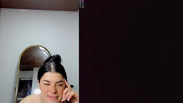 Snapshot of Tamaraa_wet chatting on June 27, 3:55 am Tamaraa wet online show from June 27, 3:55 am