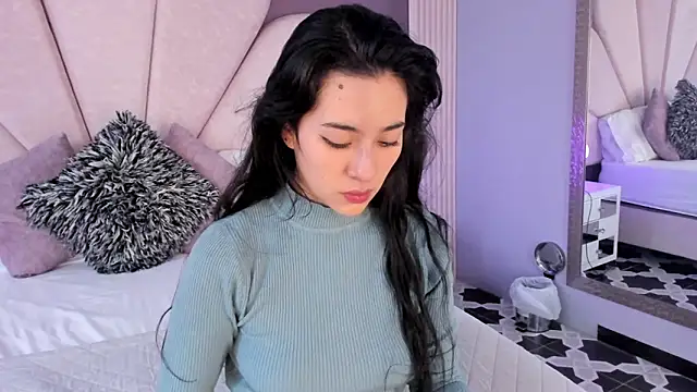 Susa1userma  online show from April 18, 12:09 pm