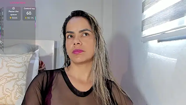 ClaraMariaMon online show from January 17, 4:22 pm