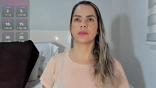 ClaraMariaMon online show from February 8, 2:31 pm