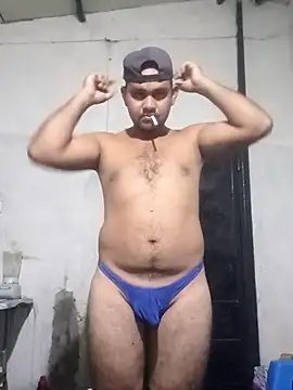 travieso2893 online show from June 6, 3:33 am