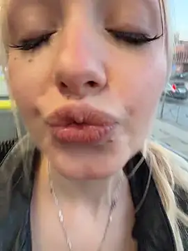 Milkyy wway online show from March 29, 3:39 am