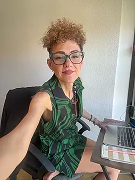 lavaldez online show from May 20, 10:54 am