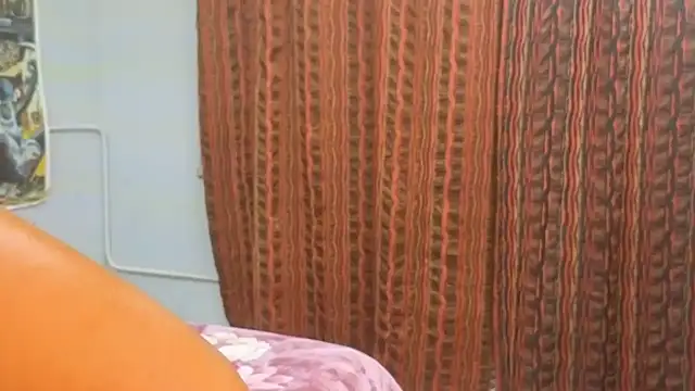 CaramelDelux27 online show from November 3, 8:10 pm