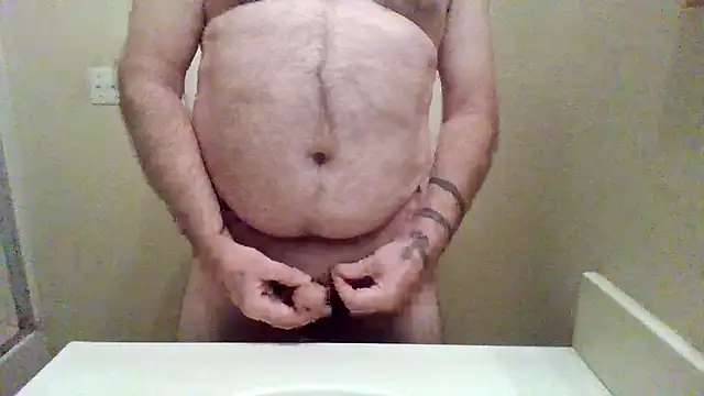 WatchinU82 online show from May 22, 1:24 am