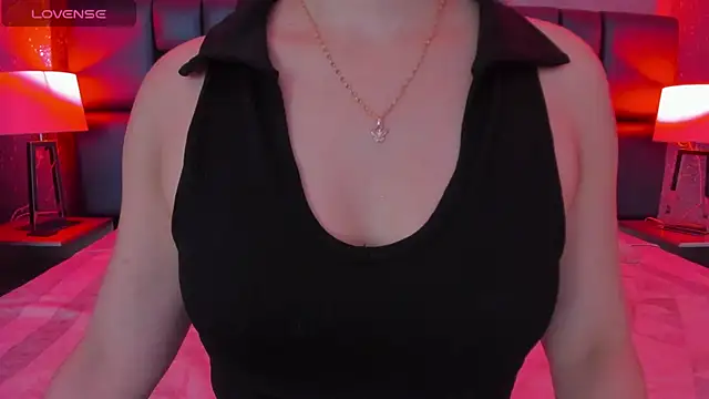 ELIZABETT  online show from December 6, 1:11 pm