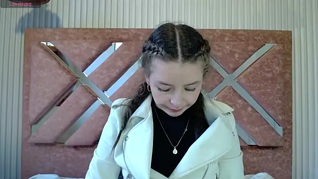  isaabellaa online show from April 9, 12:21 pm