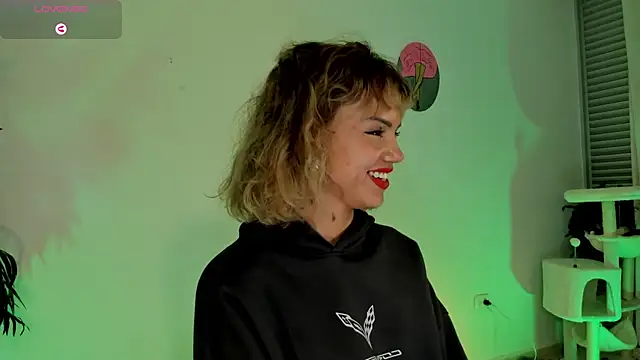 wendymoah online show from February 24, 1:35 am