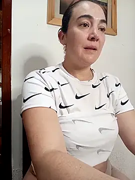 skayhot  online show from March 19, 1:40 pm