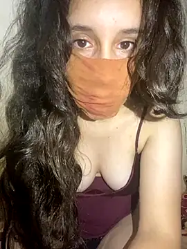 Snapshot of Chahrazad66 chatting on November 12, 11:47 pm Chahrazad66 online show from November 12, 11:47 pm