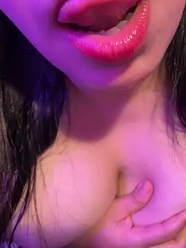 Veyolla Beau online show from July 7, 10:14 pm