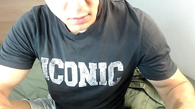 Snapshot of heilgarbest chatting on September 13, 3:06 am heilgarbest online show from September 13, 3:06 am