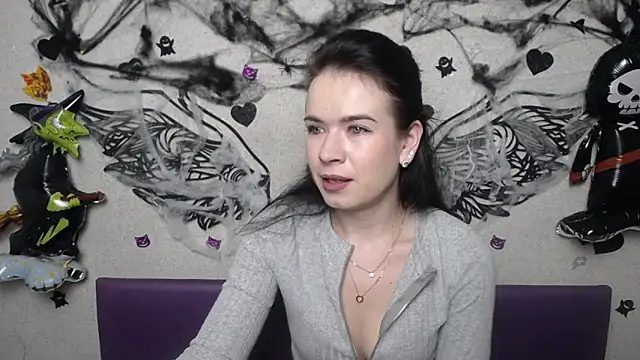 JasmineKouch online show from November 9, 6:23 am