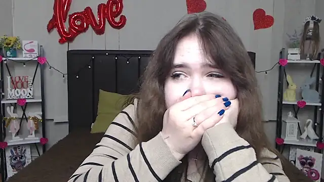 LauraHlot online show from February 19, 9:14 pm