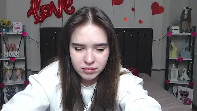 LauraHlot online show from March 7, 1:53 am