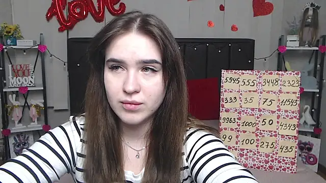 LauraHlot online show from March 14, 3:59 am