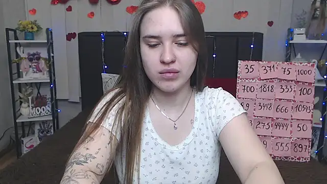 LauraHlot online show from May 21, 6:42 am