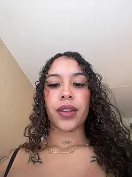 Snapshot of MarieLeon chatting on May 16, 7:34 pm MarieLeon online show from May 16, 7:34 pm