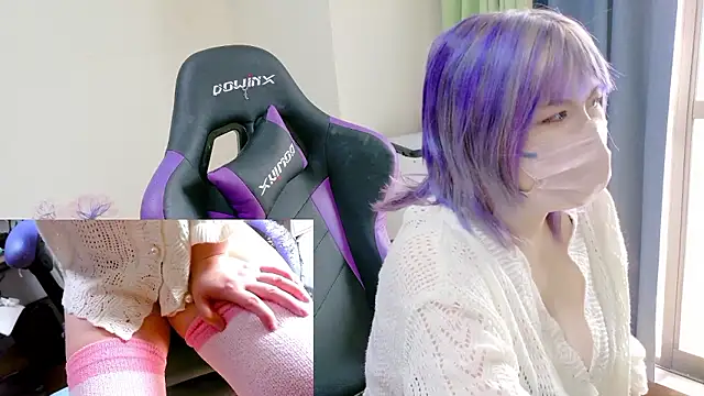 Snapshot of hazuki_8008 chatting on February 27, 2:44 am hazuki 8008 online show from February 27, 2:44 am