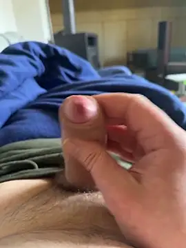 Snapshot of Andy-370 chatting on March 8, 12:31 pm Andy-370 online show from March 8, 12:31 pm